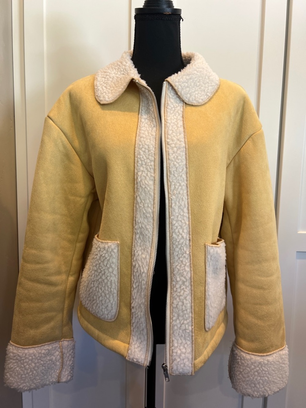 Cider Yellow Sherpa-Trim Teddy Jacket Size M